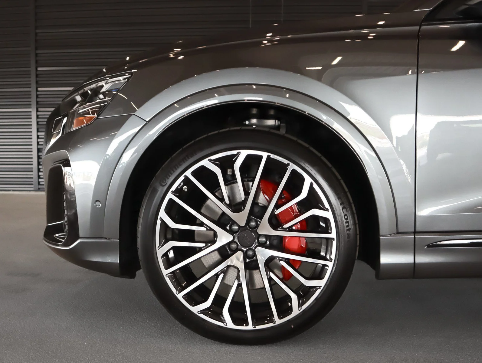 New 2026 Daytona Gray Pearl Effect Audi Prestige image 5