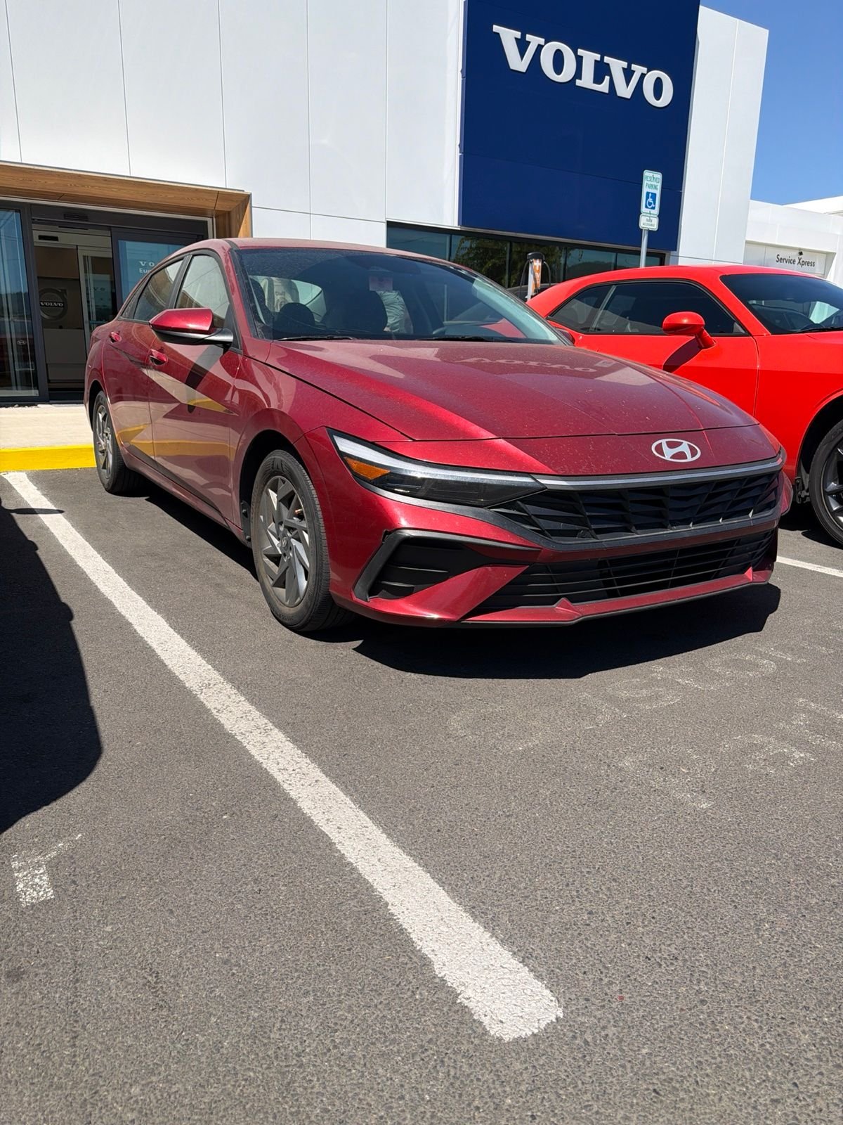 Used 2024 Red Hyundai SEL image 1