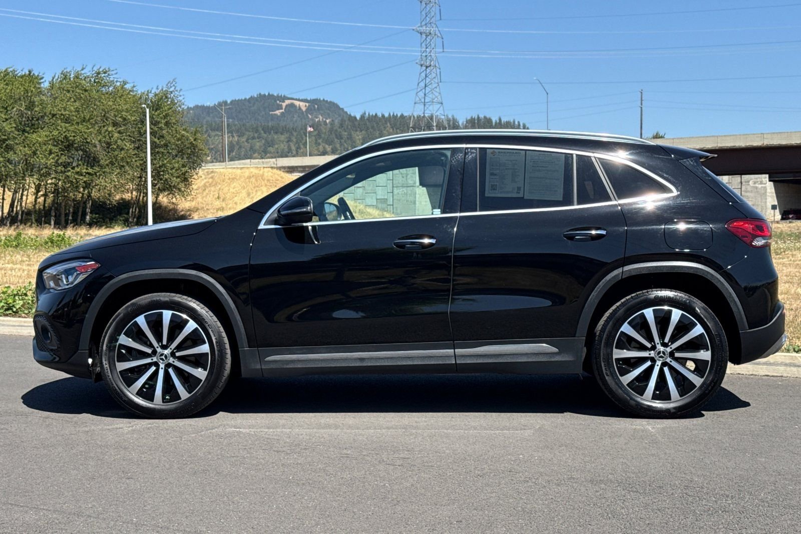 Used 2023  Mercedes-Benz GLA 250 image 6