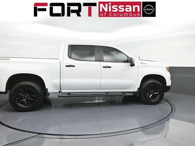 Used 2022 White Chevrolet LT Trail Boss image 8
