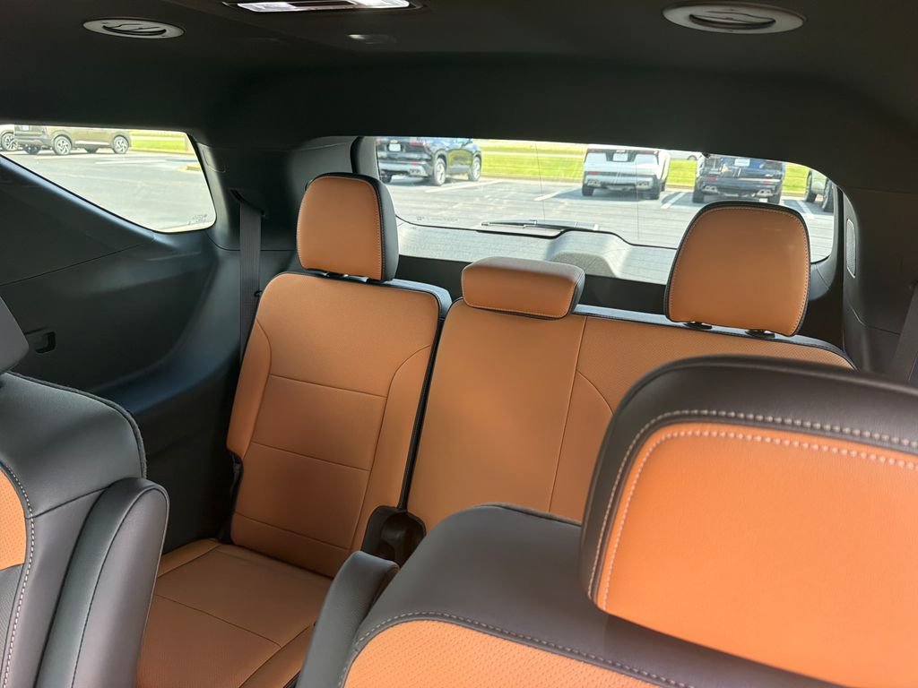 2027 Chevrolet Traverse Z71 - Photo 23