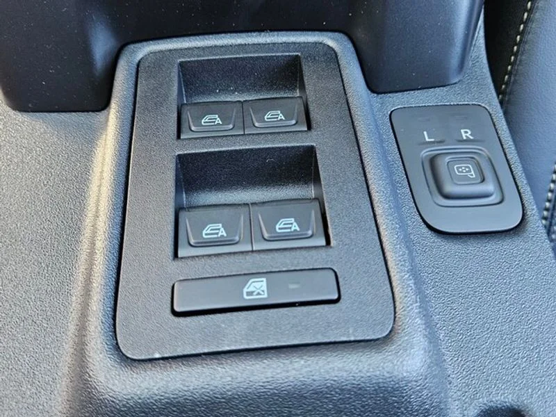 New 2025 Carbonized Gray Metallic Ford Badlands® image 23