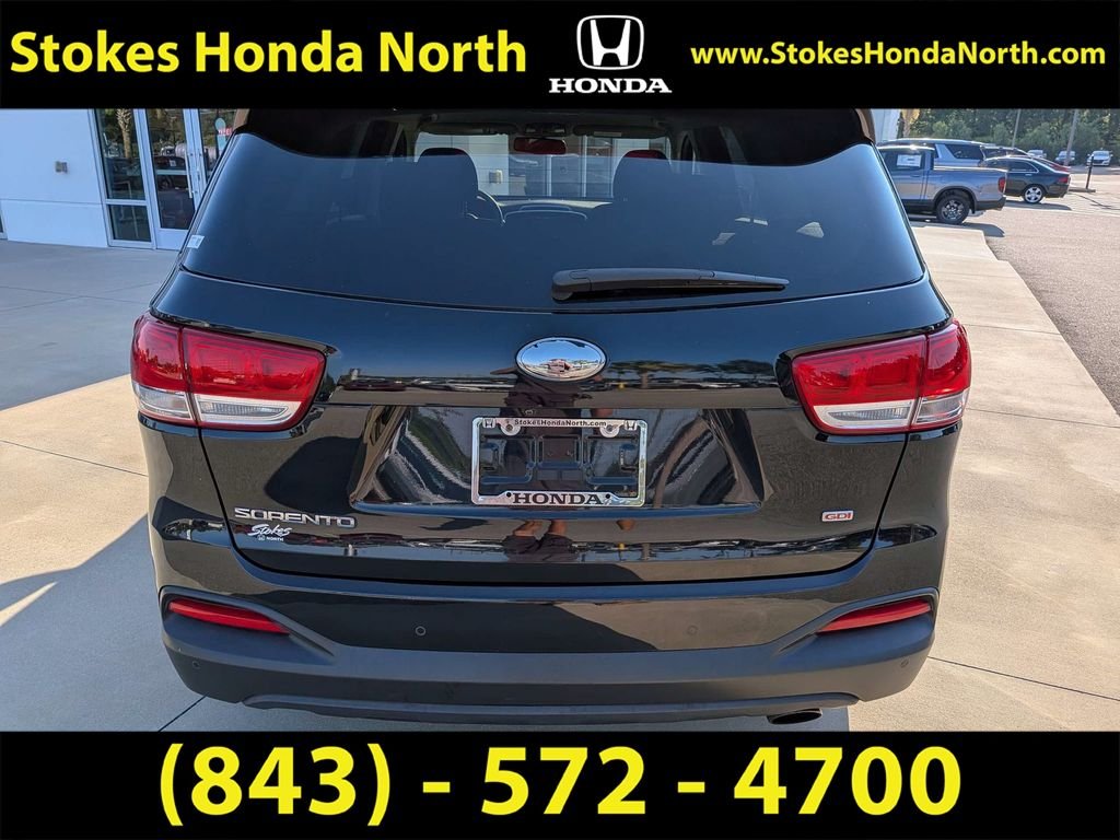 Used 2018 Black Kia LX image 9