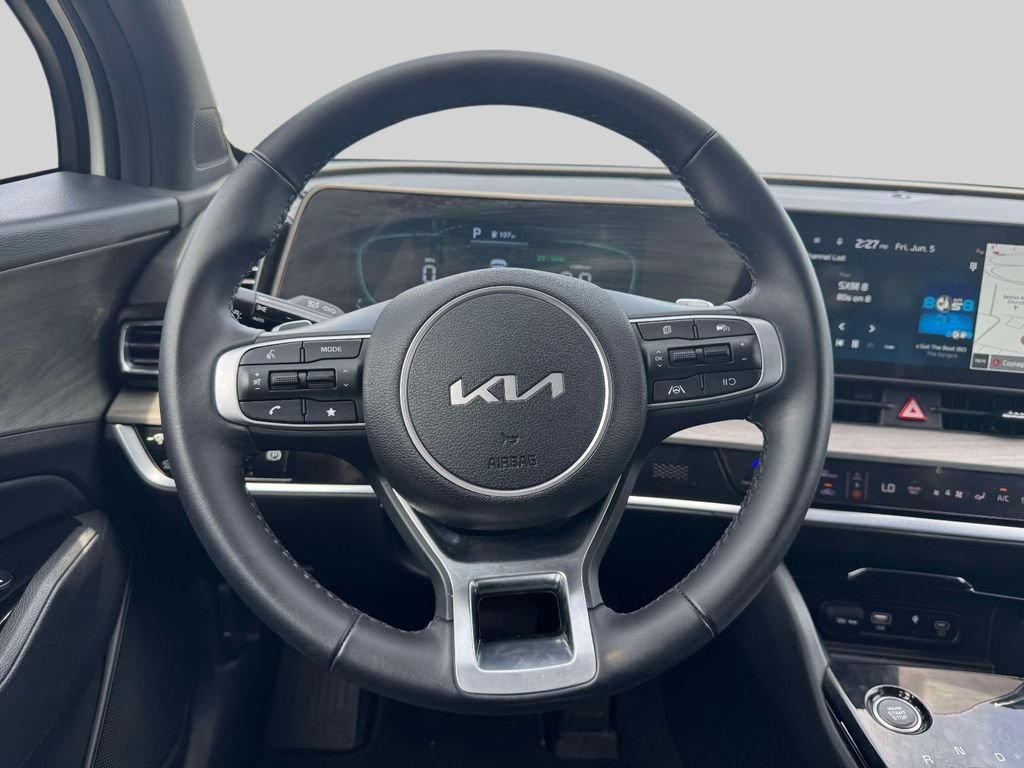 Used 2023 White Kia X-Line image 12