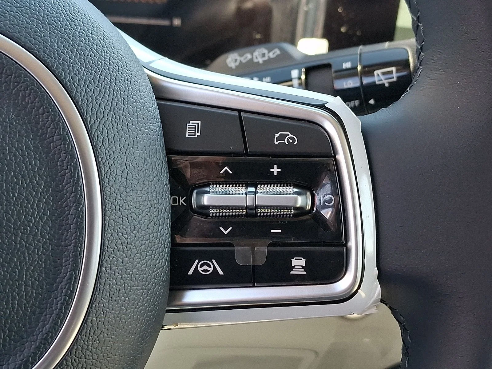 New 2026 White Kia EX image 19