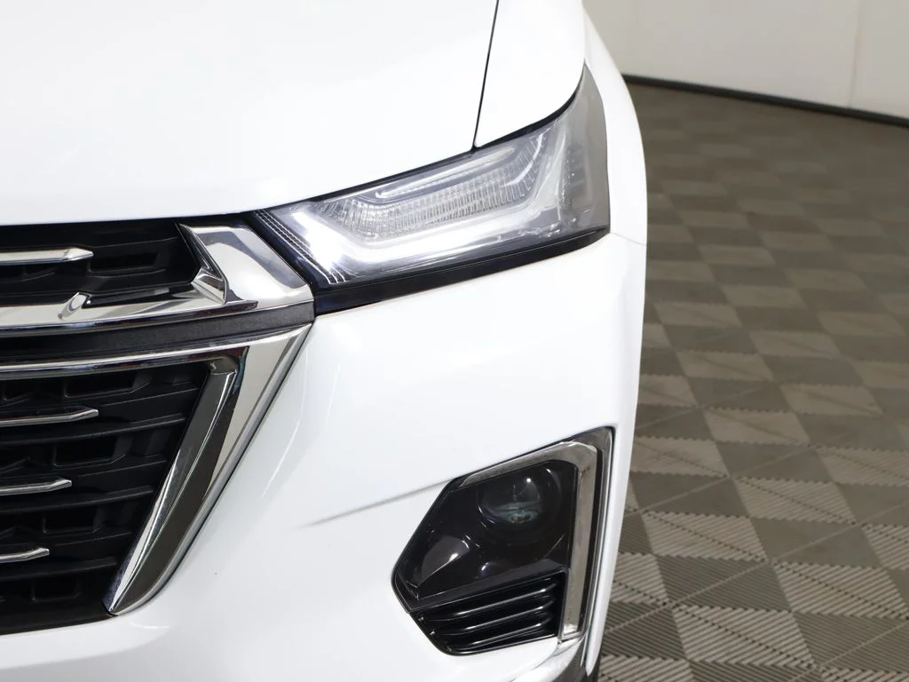 Used 2023 Summit White Chevrolet LT image 15