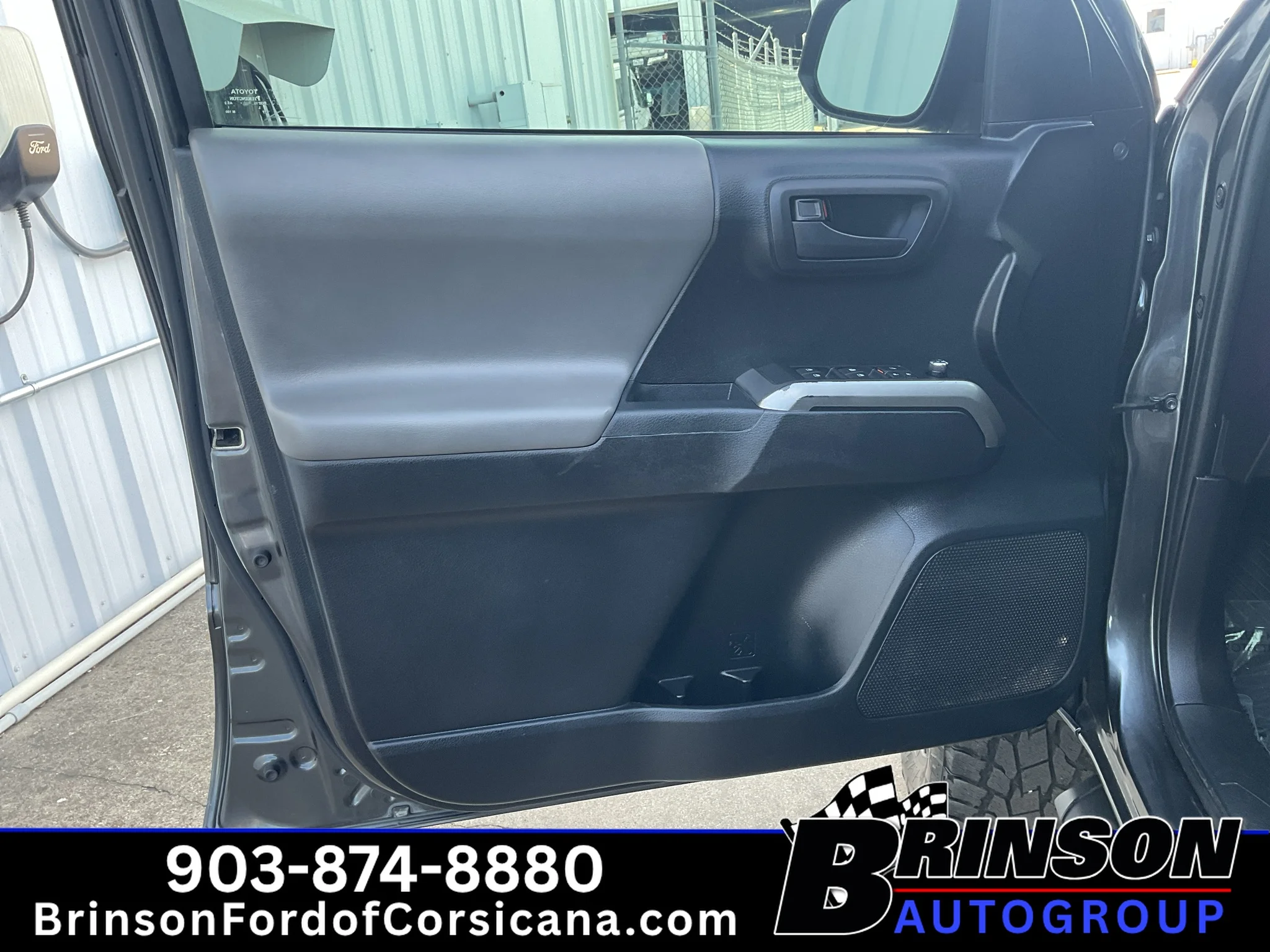 Used 2018 Magnetic Gray Metallic Toyota SR5 image 21