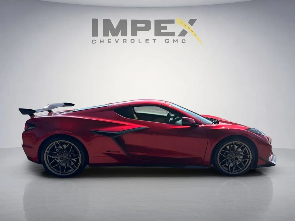 Used 2025 Red Mist Metallic Tintcoat Chevrolet 3LZ image 6