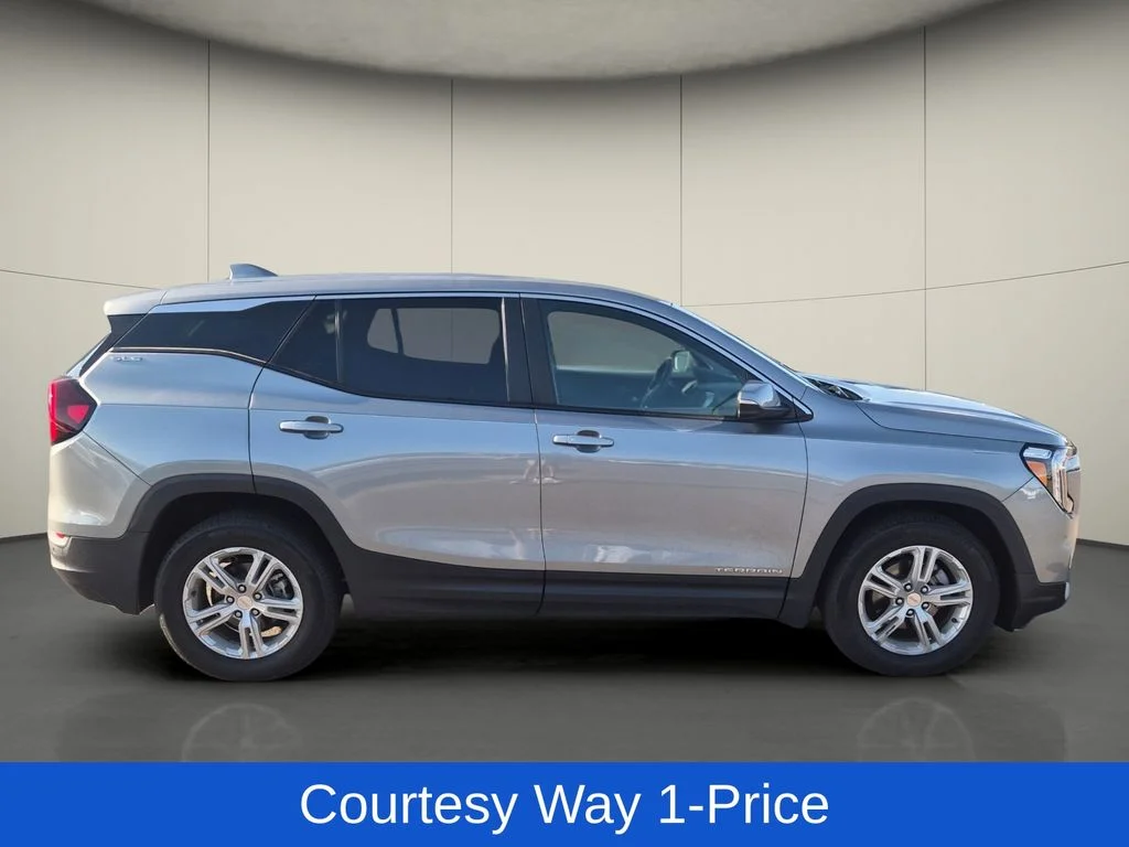 Used 2023 Silver GMC SLE image 11