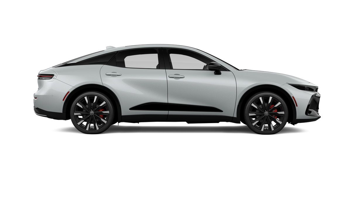 New 2027 Oxygen White Toyota Platinum image 12