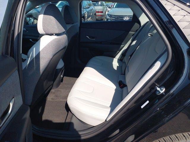New 2026 Abyss Black Hyundai SEL Sport image 10