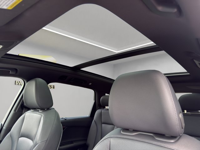 Used 2023 White Audi Premium Plus image 26