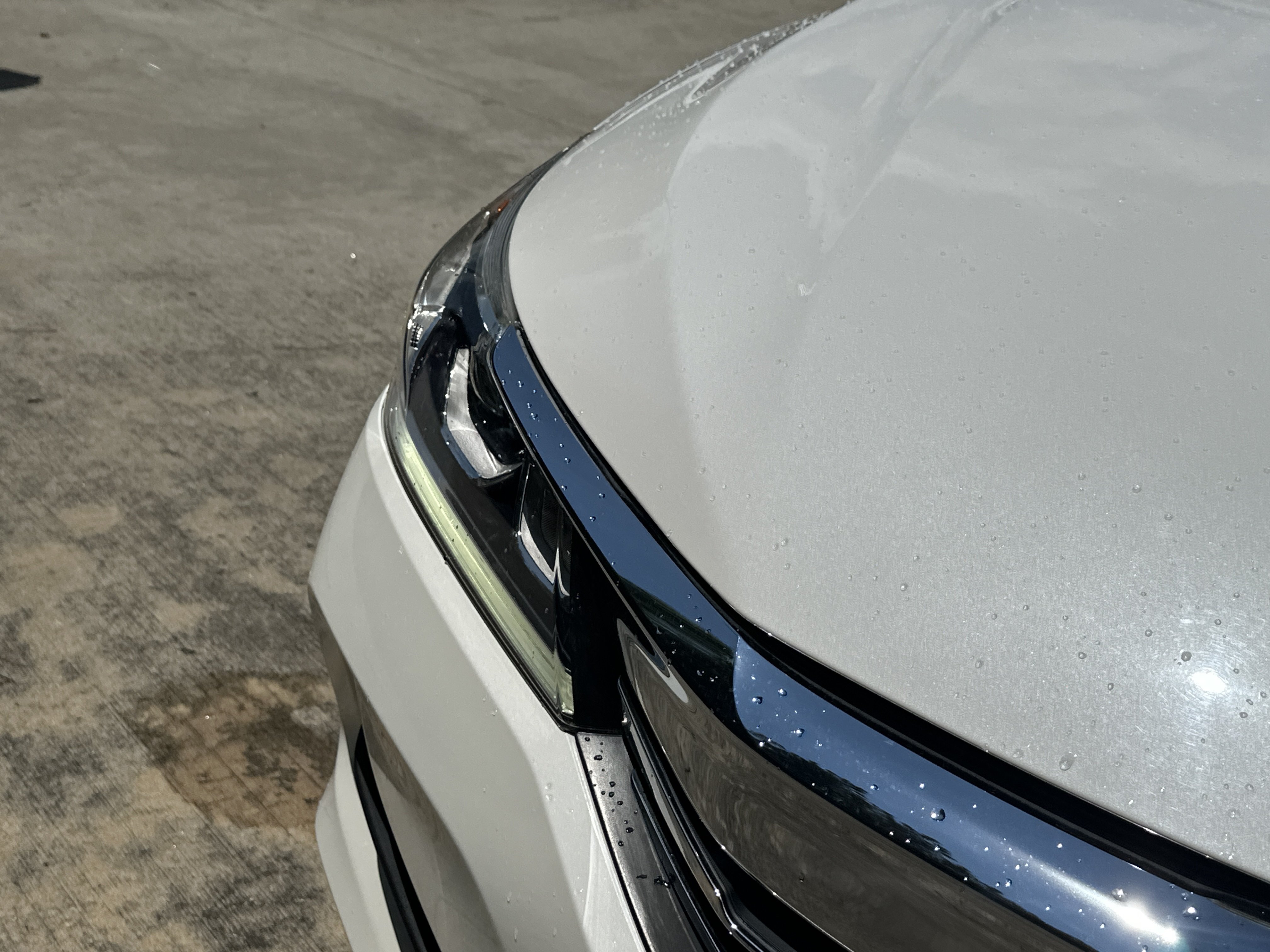 Used 2016 White Orchid Pearl Honda EX image 12