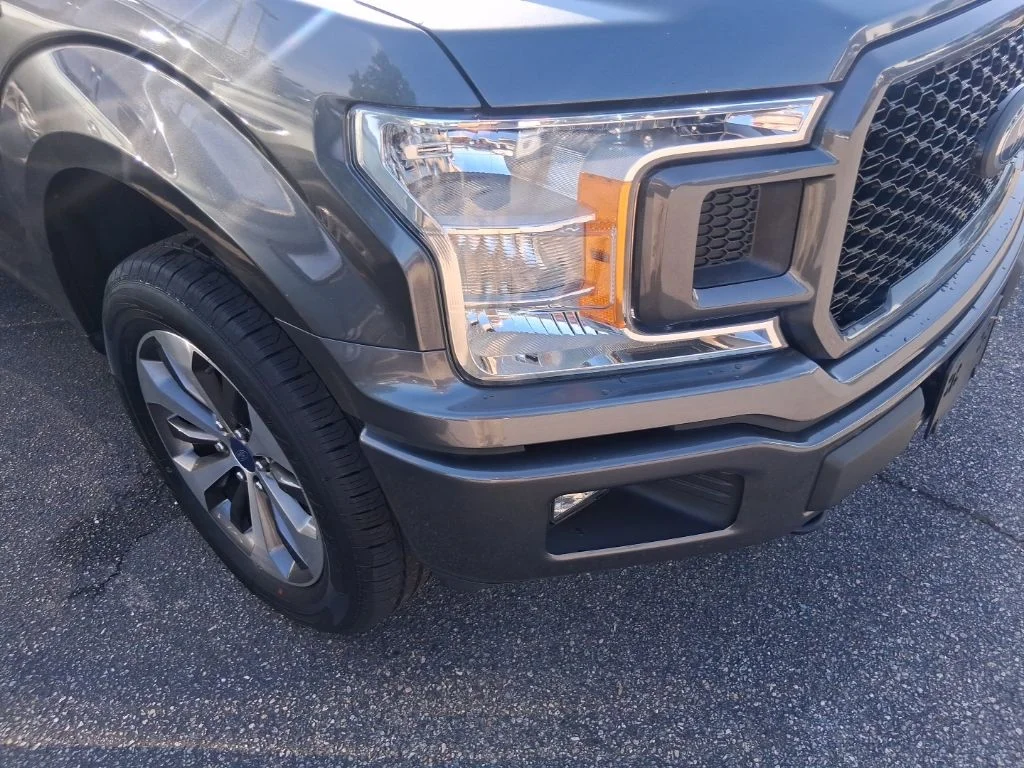 Used 2019 Gray Ford XL image 11