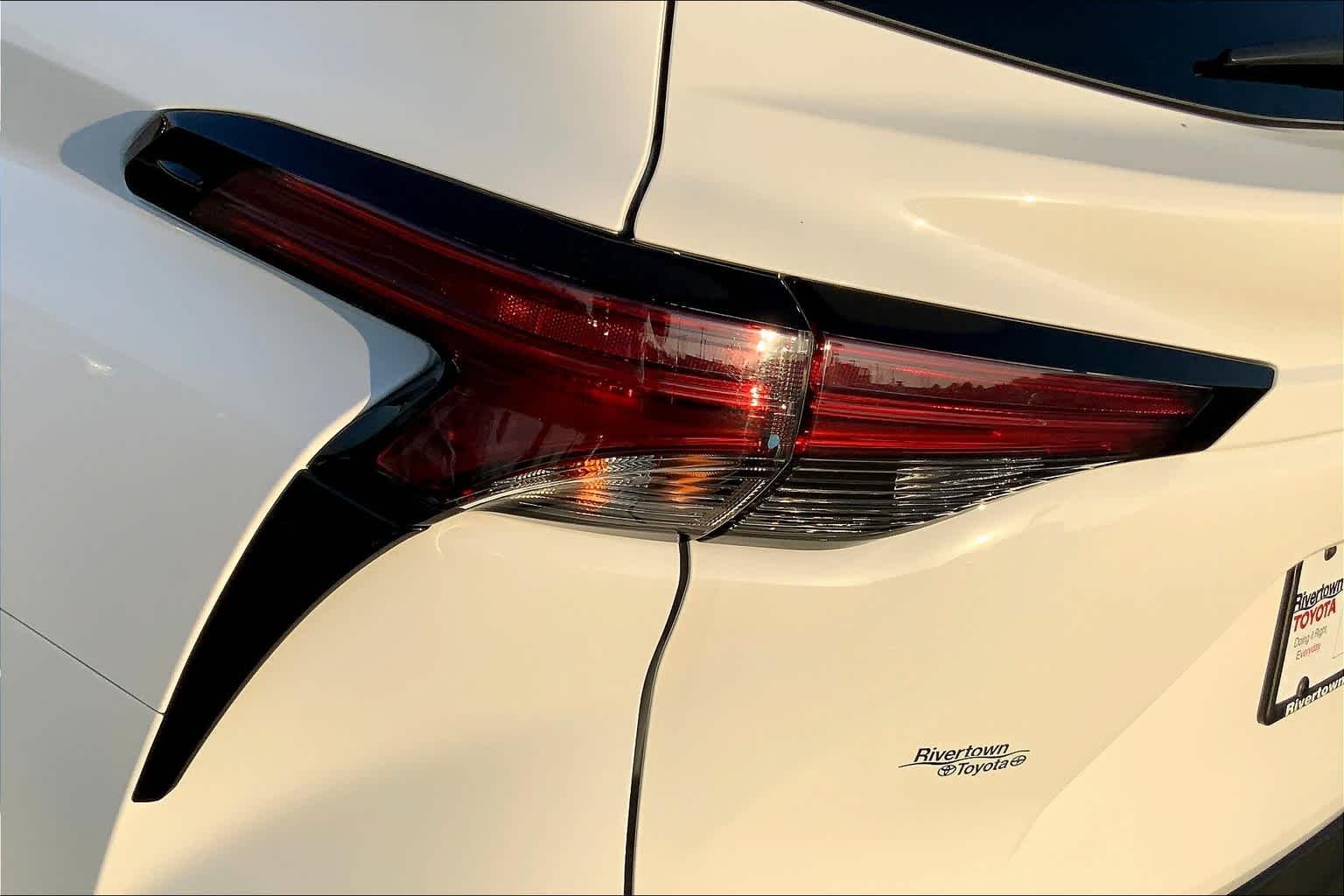 Used 2021 Super White Toyota LE image 27