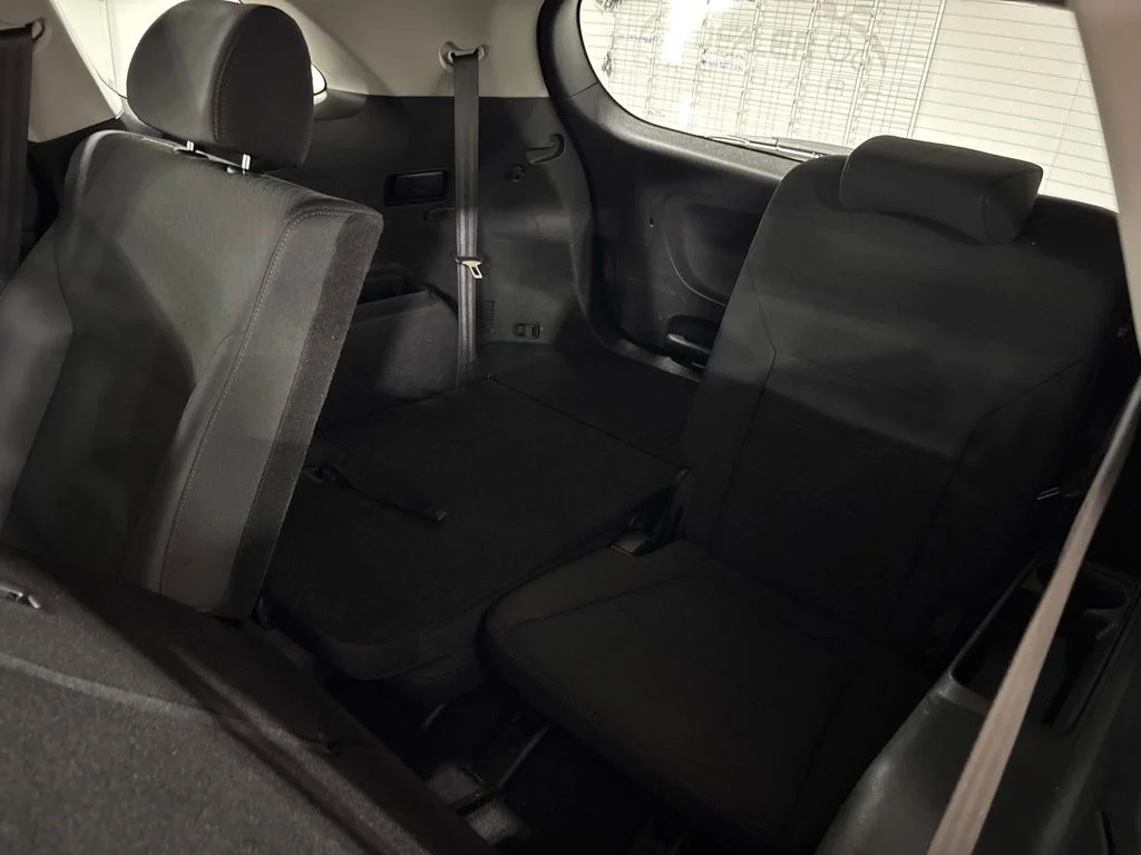 Used 2020 Black Kia LX image 27