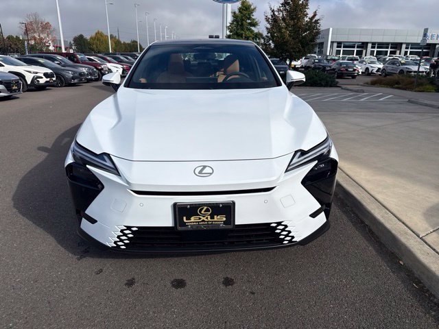New 2026 Ultra White Lexus ES 350h PREMIUM AWD image 2