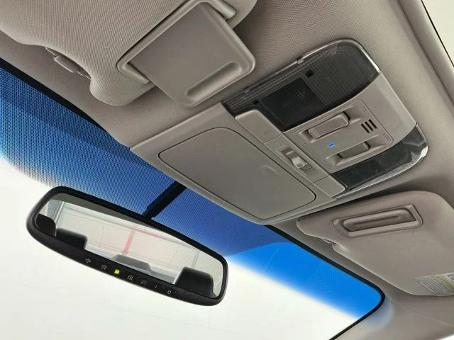 Used 2014 Silver Subaru 2.5i image 22