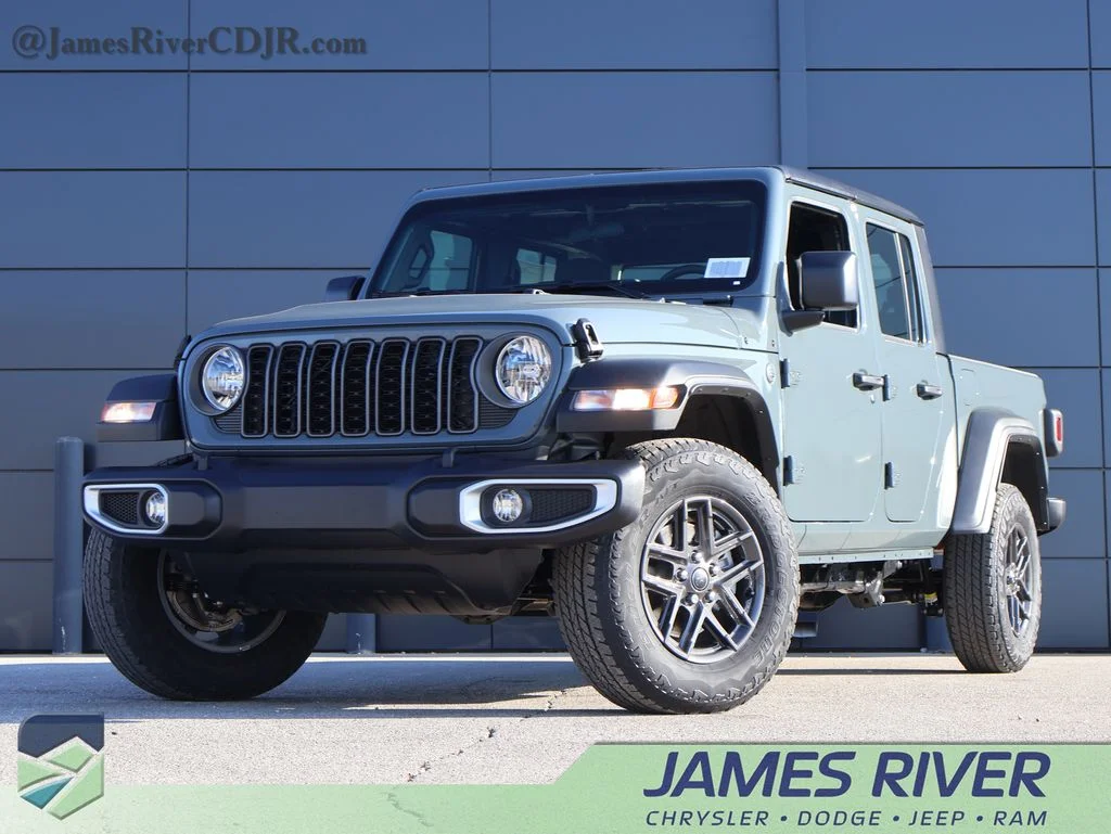 2026 Jeep Gladiator Sport Auto's photo