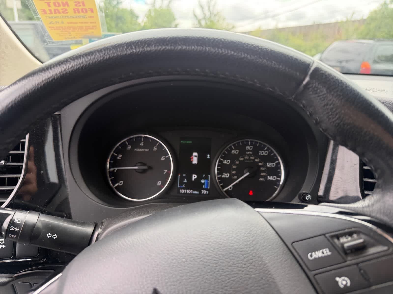 Used 2017 Labrador Black Pearl Mitsubishi ES image 19