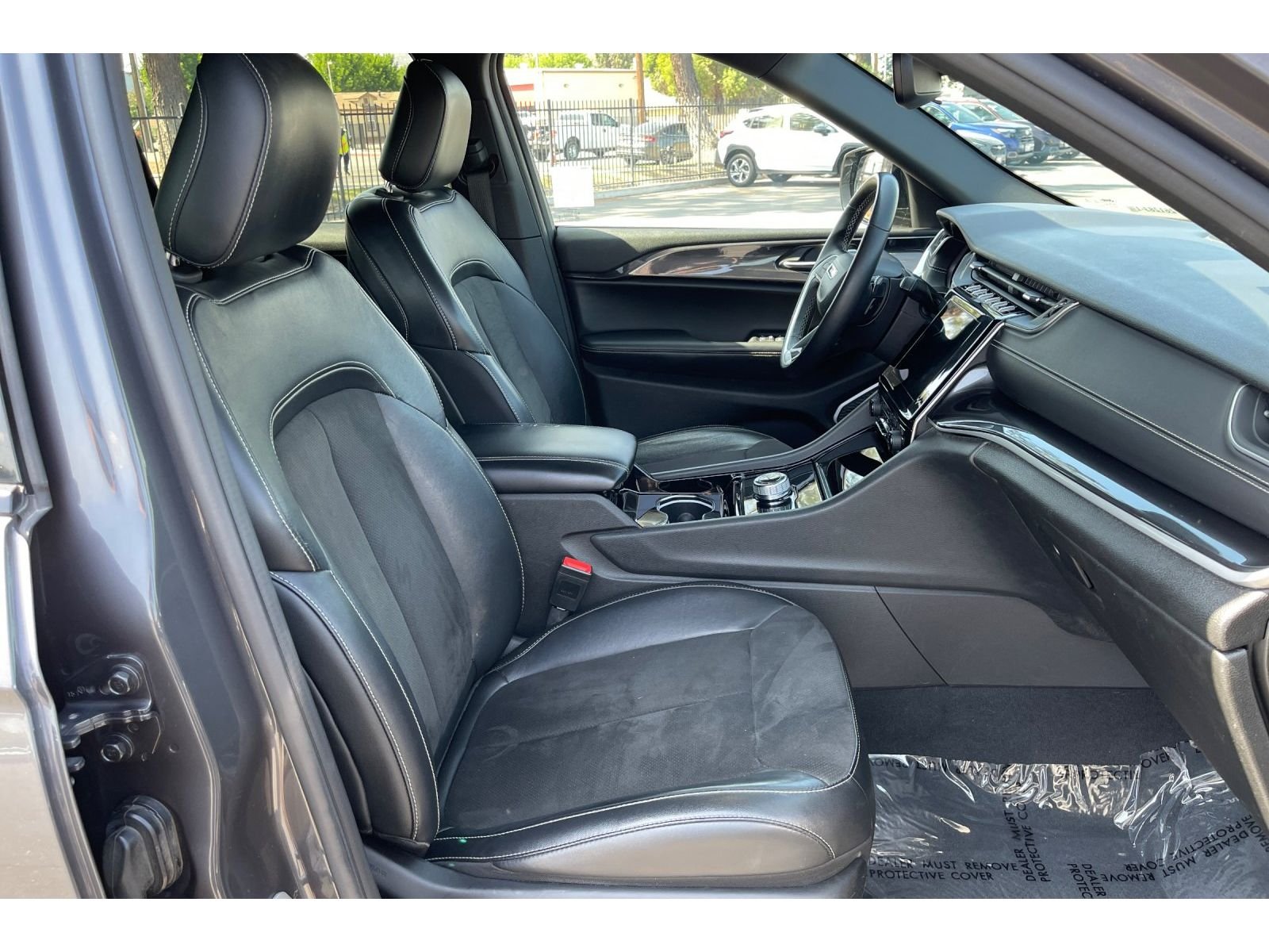 Used 2022 Baltic Gray Metallic Clearcoat Jeep Altitude image 20
