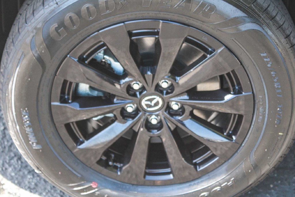New 2026 Wind Chill Pearl Mazda Preferred AWD image 10