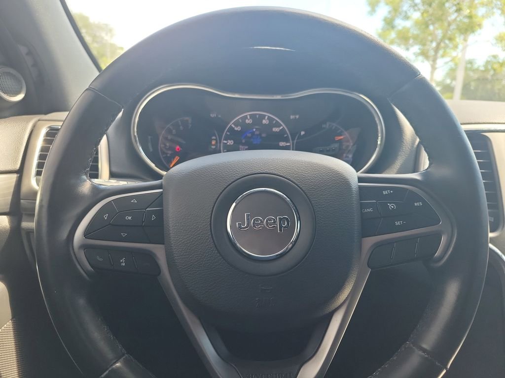 Used 2021 Black Jeep Laredo E image 18
