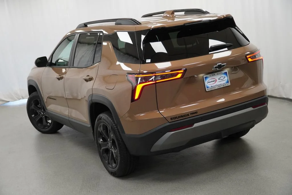 2027 Chevrolet Equinox LT - Photo 36