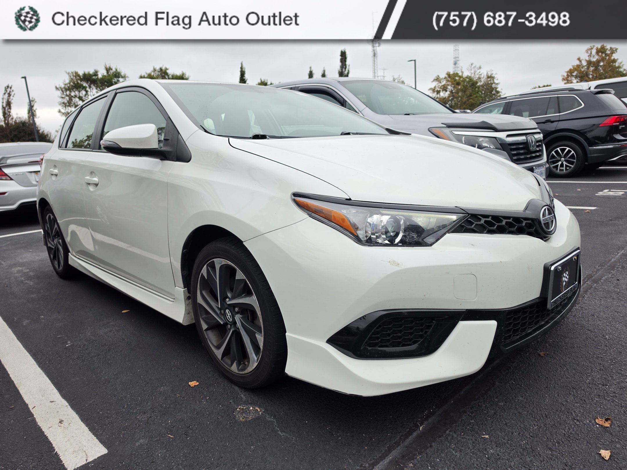 Used 2016 Blizzard Pearl Scion Base image 3
