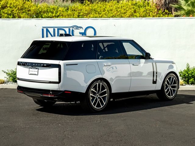 New 2026 Fuji White Land Rover SE image 6