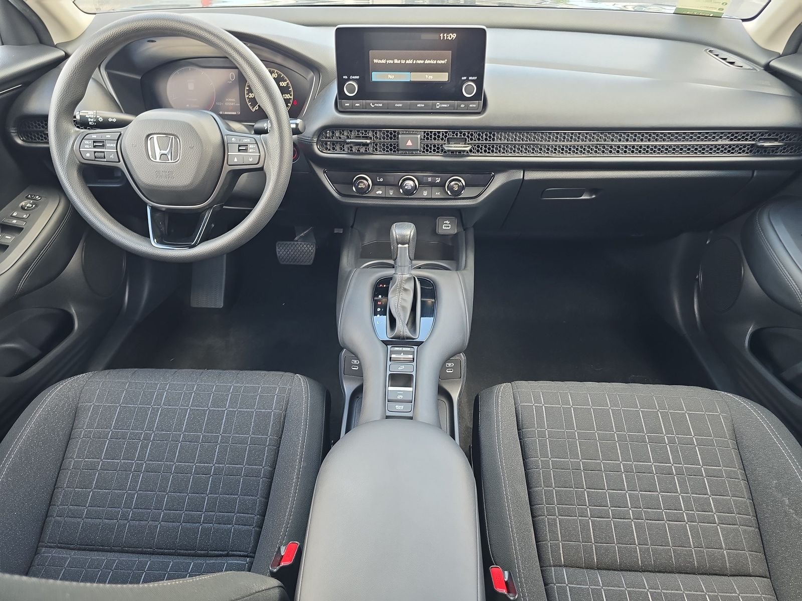 2025 Honda HR-V LX - Photo 9