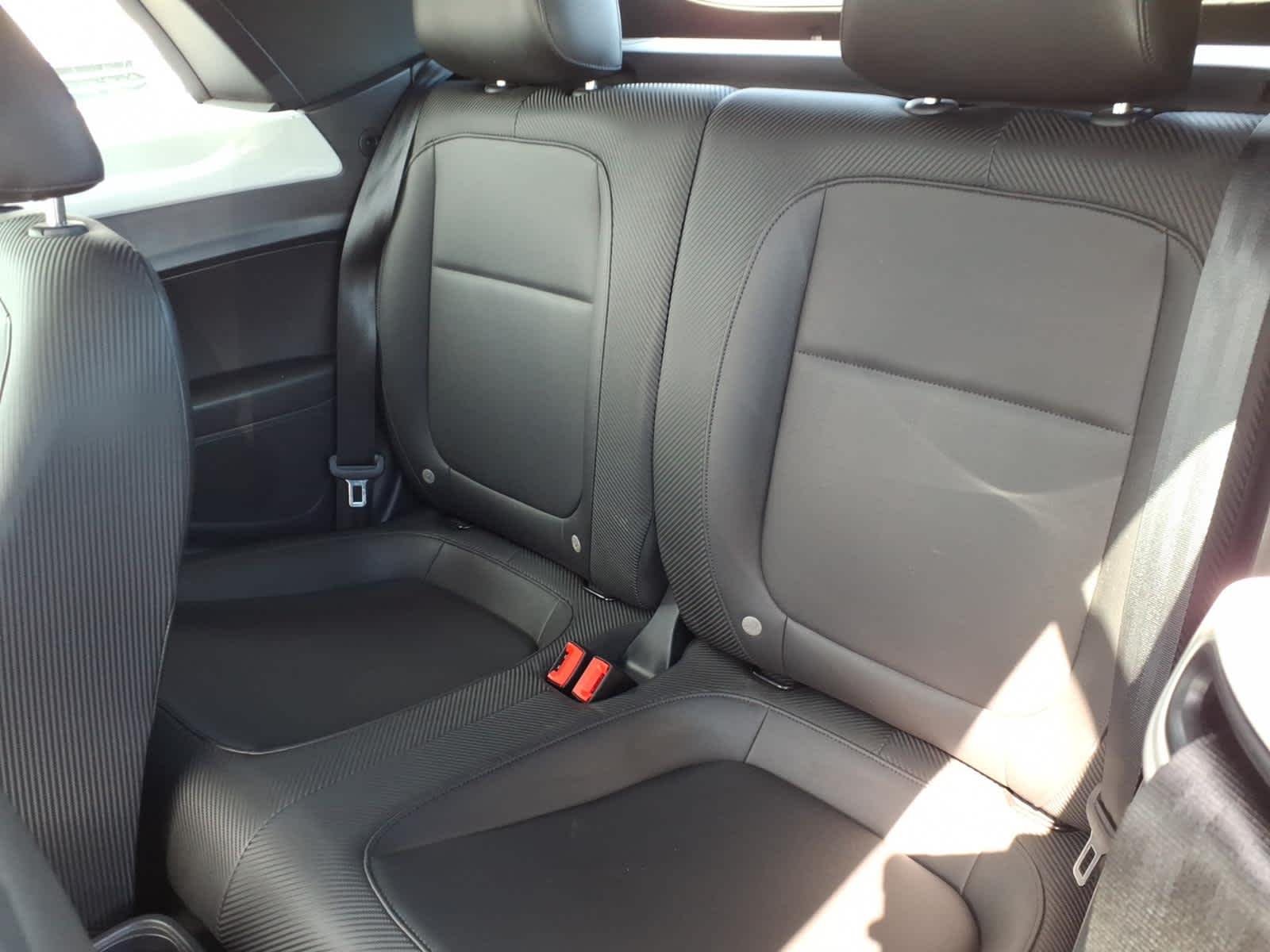 Used 2018 Pure White/Black Roof Volkswagen S image 11