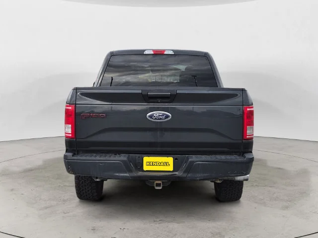 Used 2016 Gray Ford XLT image 6