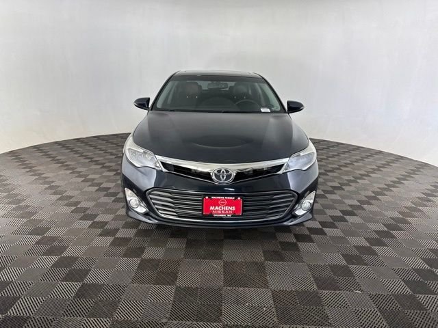 Used 2015 Gray Toyota Limited image 2
