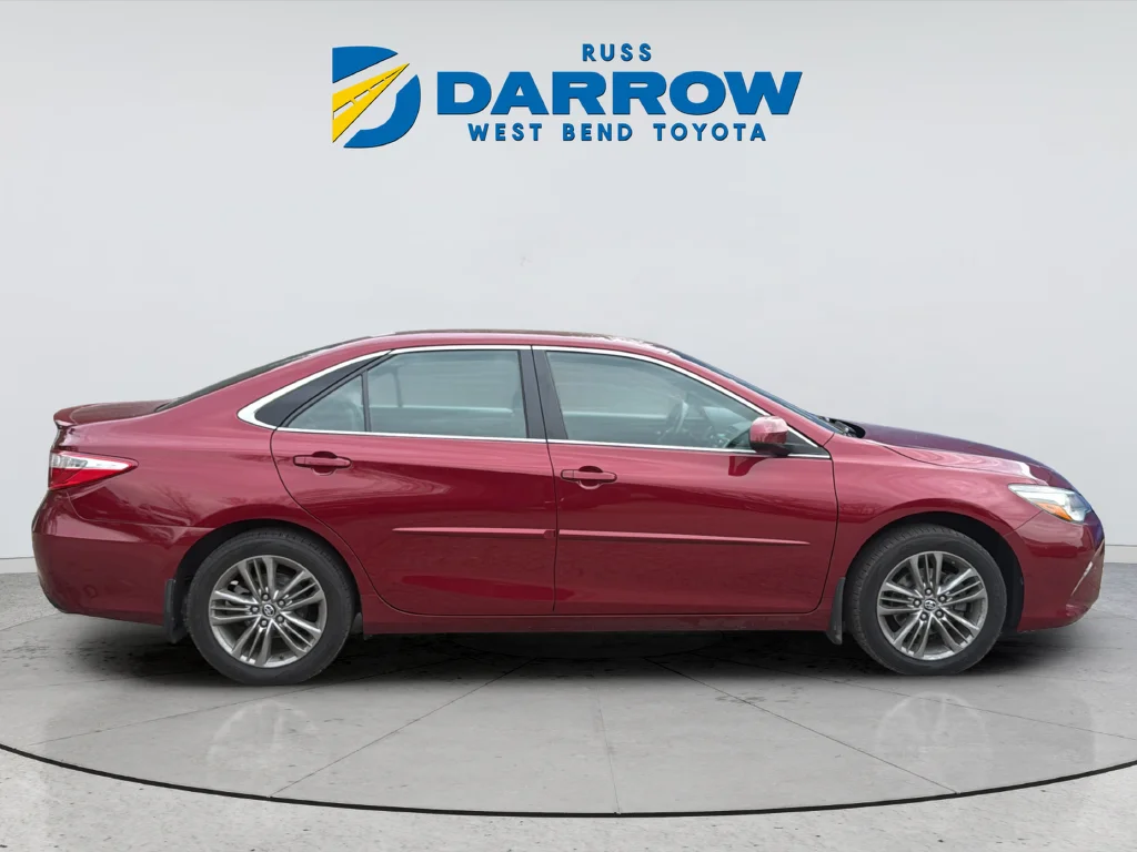 Used 2016 Red Toyota SE image 6
