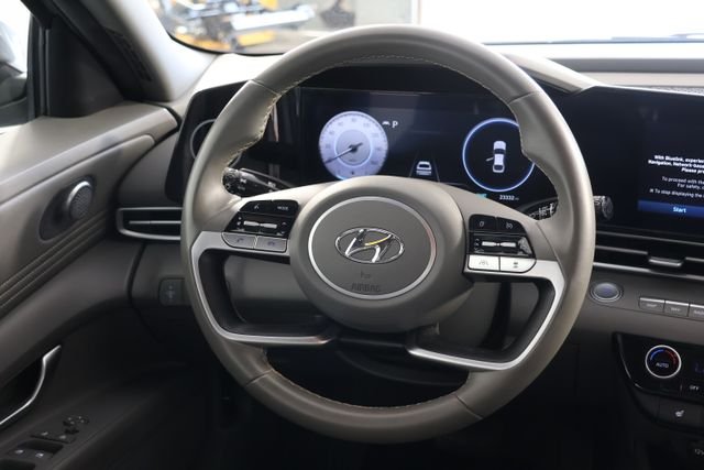 Used 2023 Silver Hyundai SEL image 10