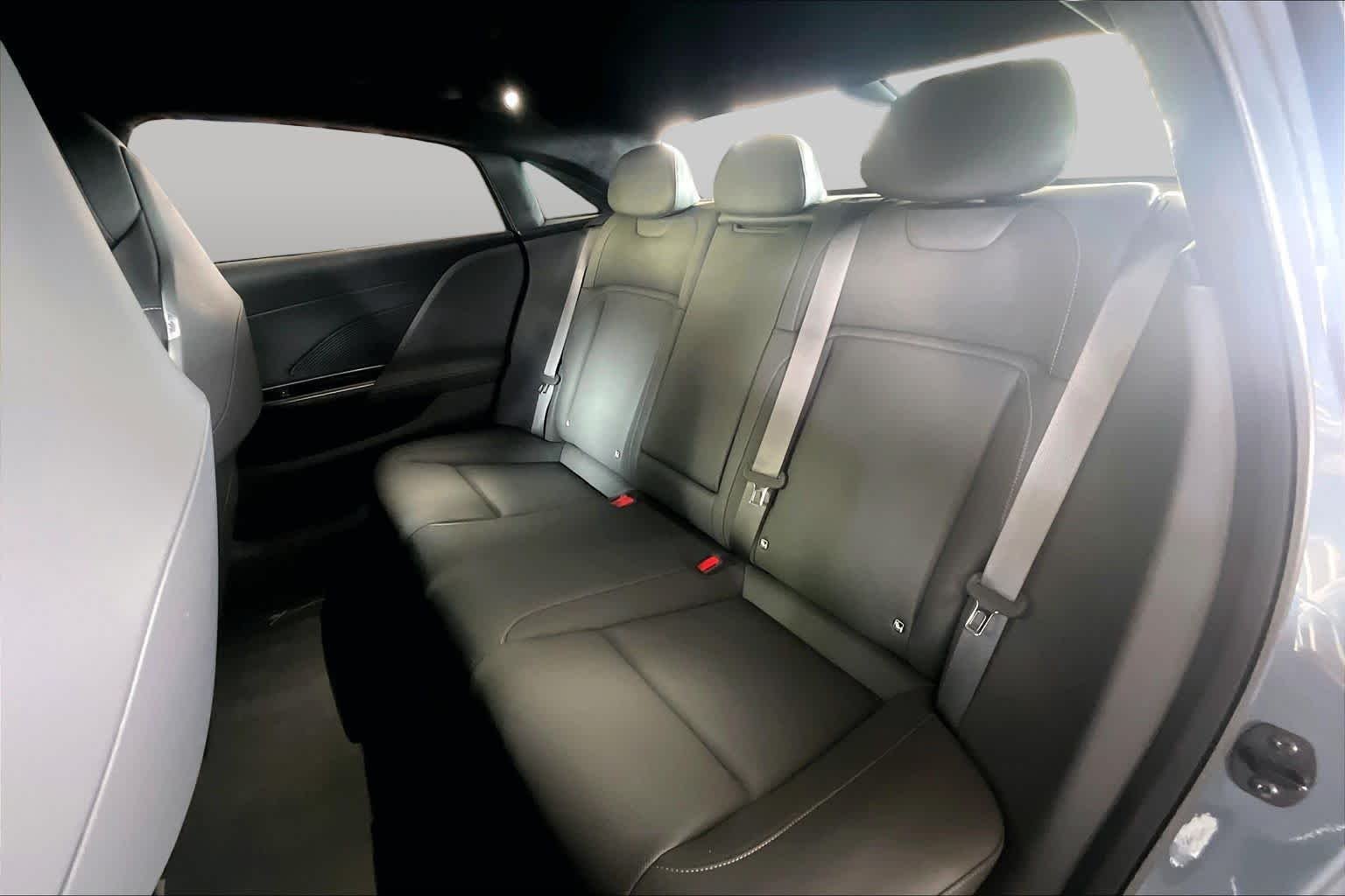 Used 2023 Fathom Blue Metallic Lucid Pure image 18