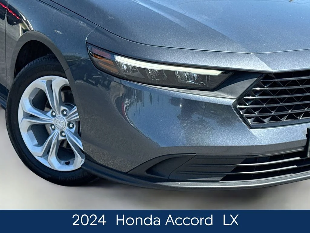 Used 2024  Honda LX image 11