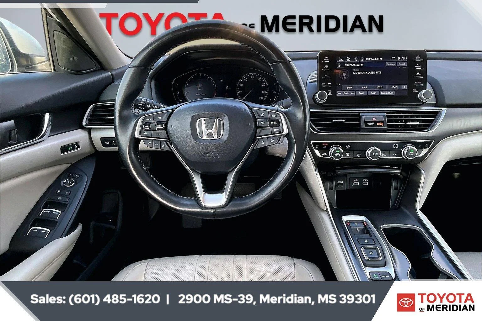 Used 2021 Platinum White Pearl Honda Touring image 5