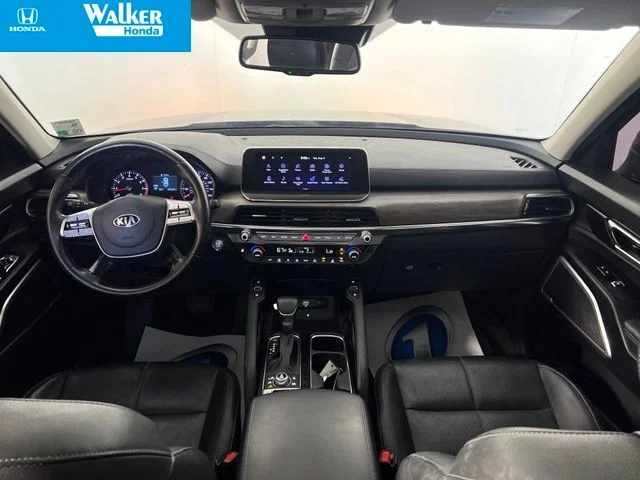 Used 2021 Green Kia EX image 40