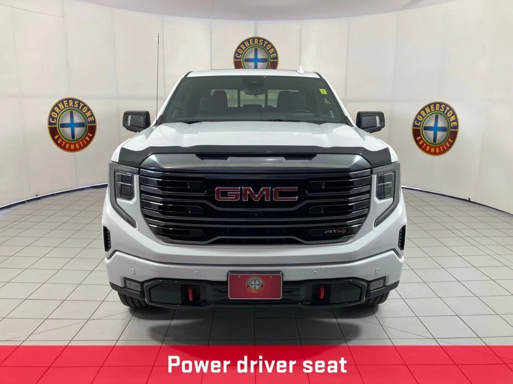 Used 2024 White GMC AT4 image 23
