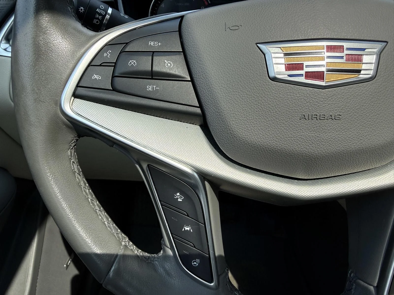 Used 2024 Crystal White Tricoat Cadillac AWD Premium Luxury image 12