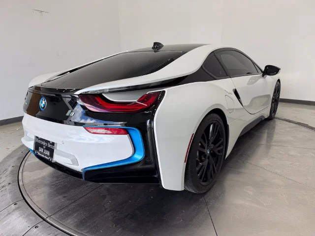 Used 2016 Crystal White Pearl Metallic w/BMW i Frozen Blue BMW Base image 27
