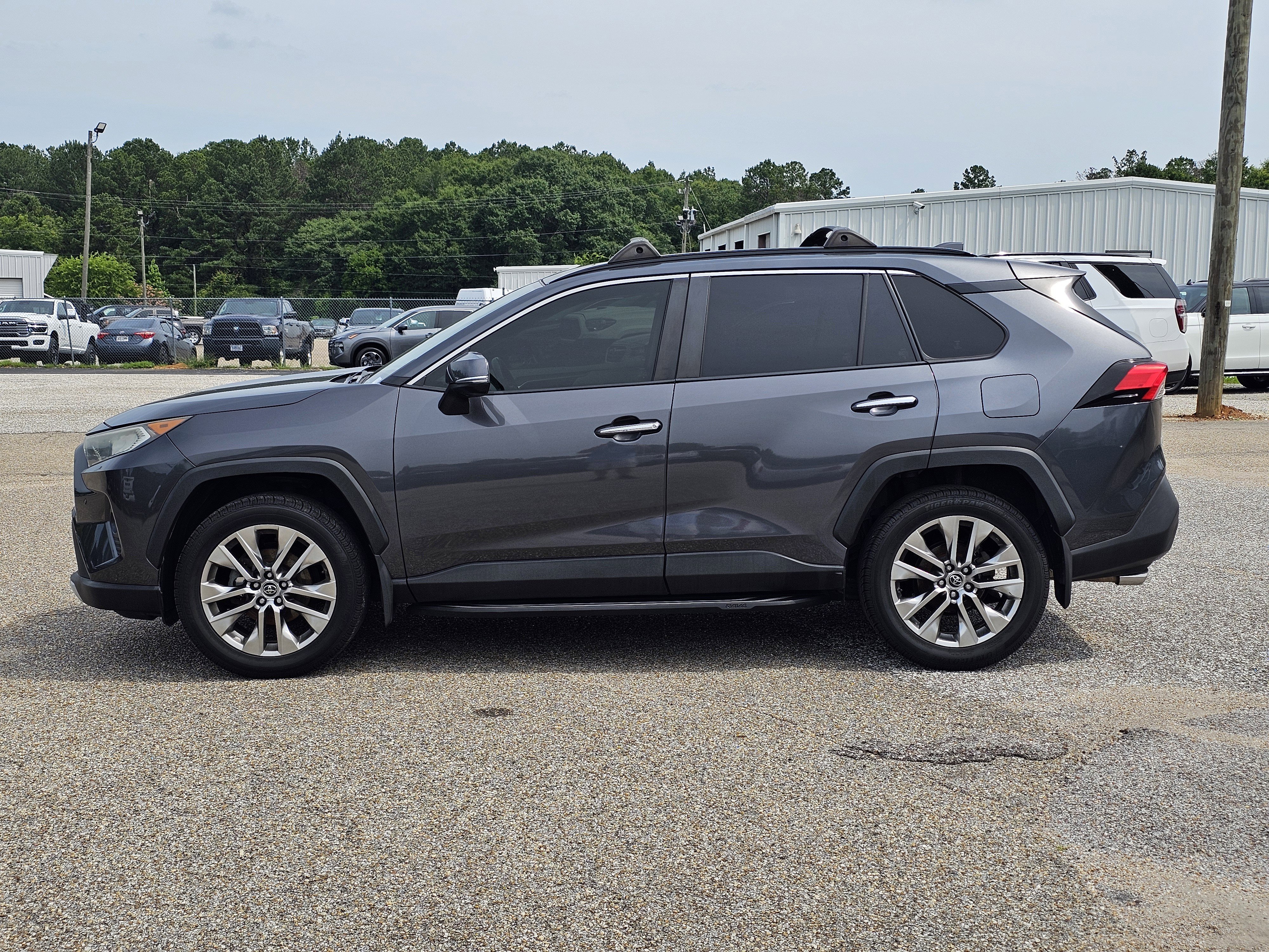 2019 Toyota RAV4 Limited - Photo 14