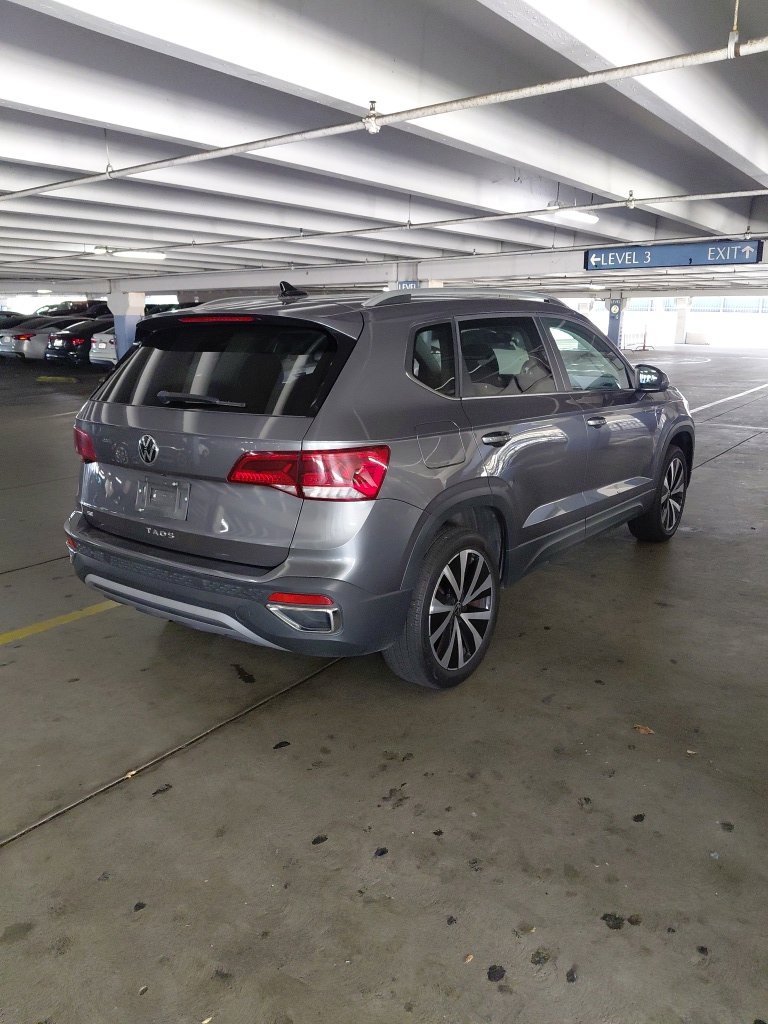 Used 2024  Volkswagen 1.5T SE image 2