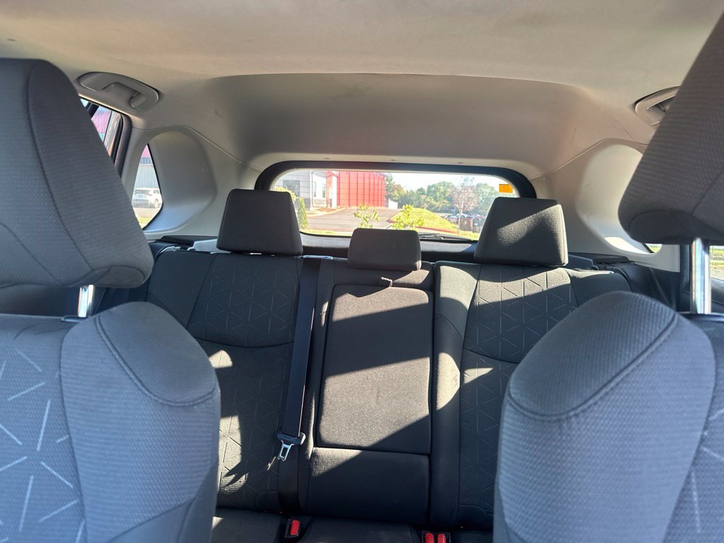 Used 2023  Toyota XLE image 26