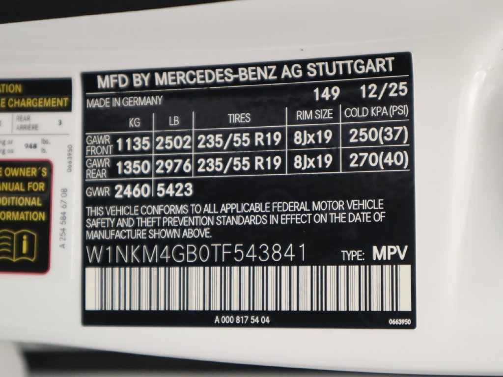 Used 2026 Polar White Mercedes-Benz GLC 300 image 34