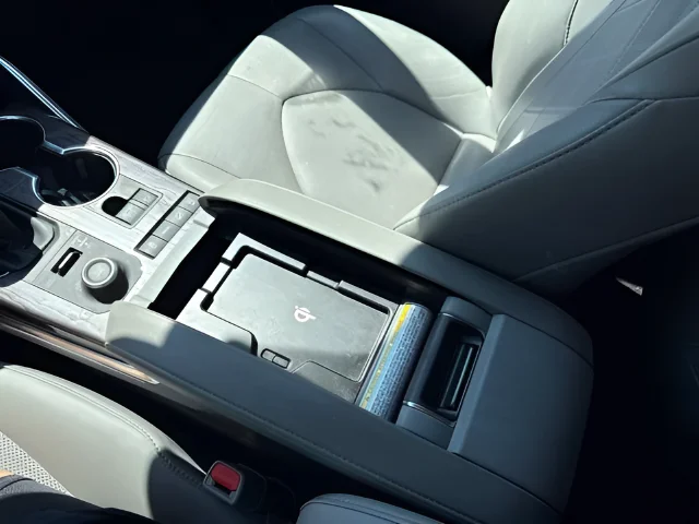 Used 2021 White Toyota Platinum image 29