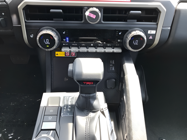 2026 Toyota Tacoma TRD Off Road - Photo 15