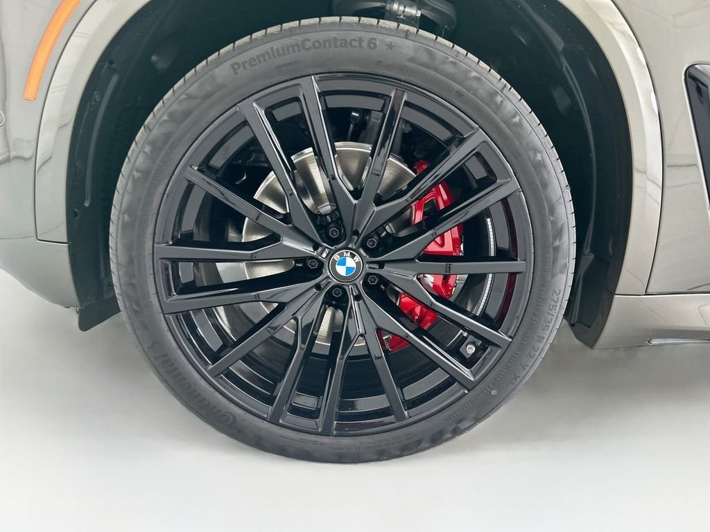 New 2026 Green Metallic BMW xDrive40i image 29